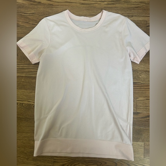 Lululemon Relaxed Fit Swiftly Tech - Picture 1 of 1